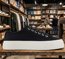 Vagabond Teddie Black Canvas